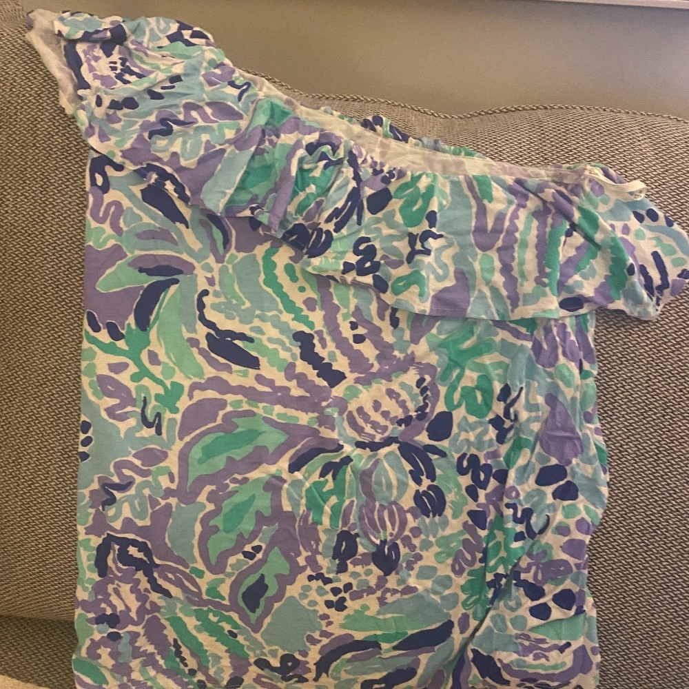 Lilly Pulitzer medium top
